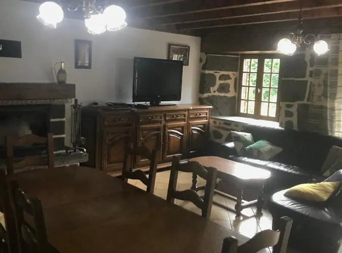 Nyaraló La De Marie Brommat